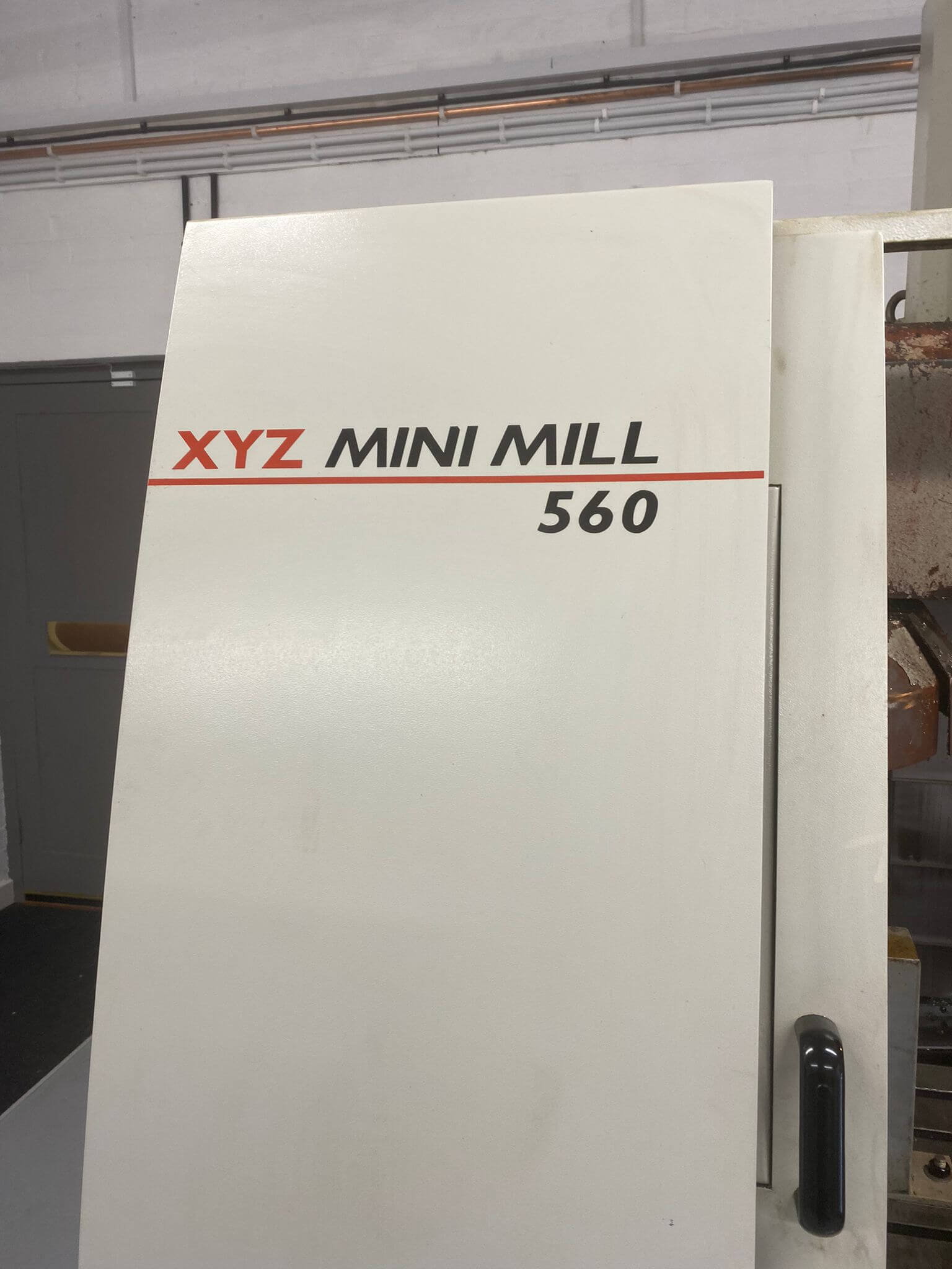 XYZ 560 Mini Mill - Exterior